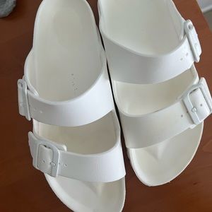 Birkenstock White Arizona Essentials Slide